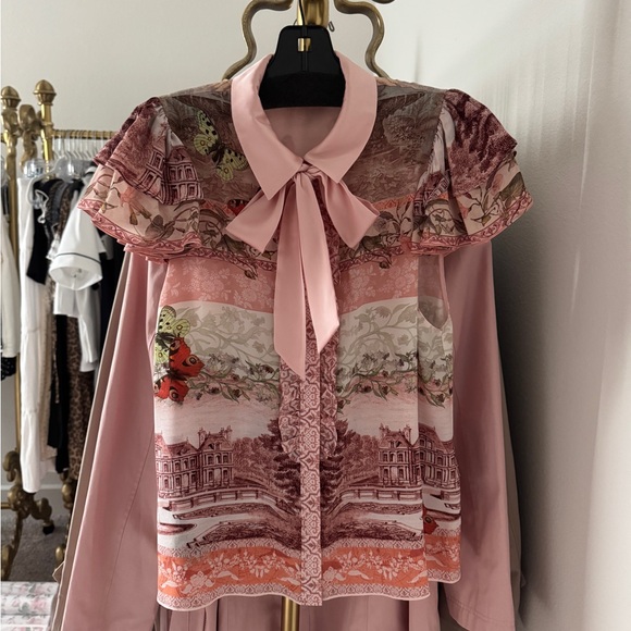 Alice + Olivia Tops - Alice + Olivia Pink Scenic Bow-Tie Ruffle Limited edition Versailles Silk Blouse
